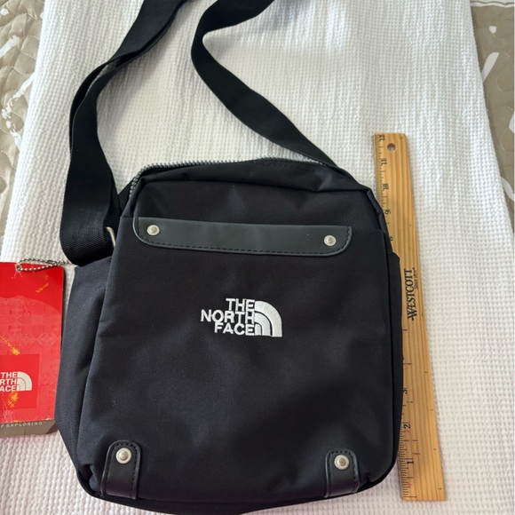 The North Face Black Crossbody Bag - Picture 1 of 6